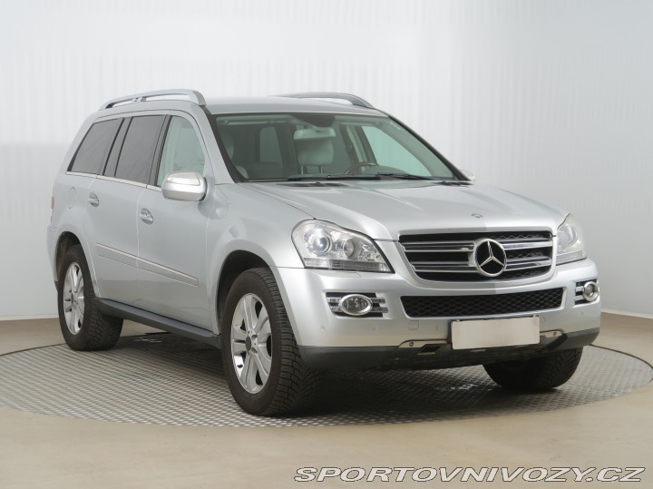 Mercedes-Benz Ostatní modely GL  500 2009