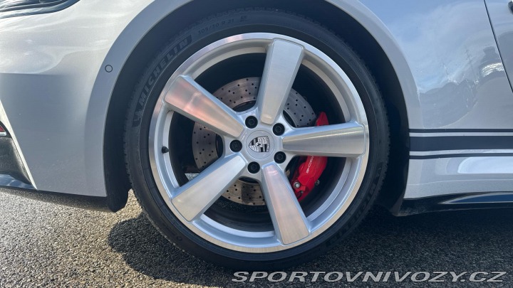 Porsche 911 Carrera S 2025