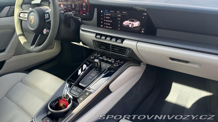 Porsche 911 Carrera S 2025