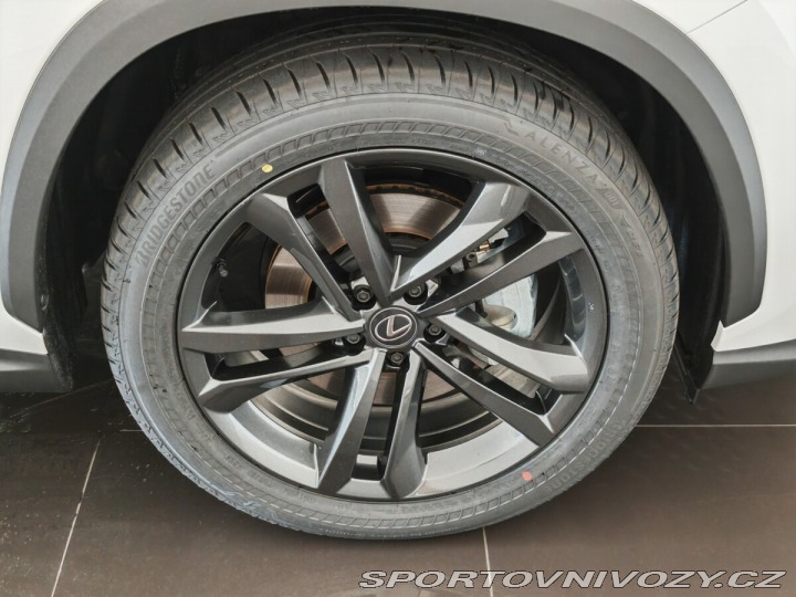 Lexus Ostatní modely NX 450h plus 450h+ Executive TOP 2025