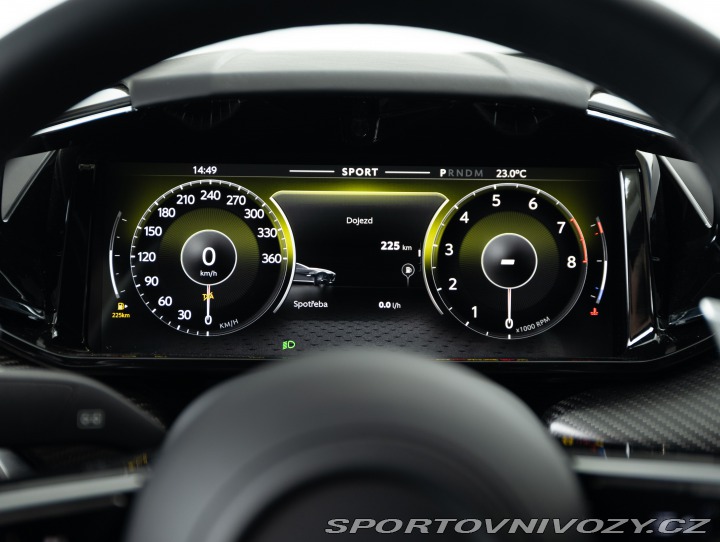 Aston Martin Vantage  2025