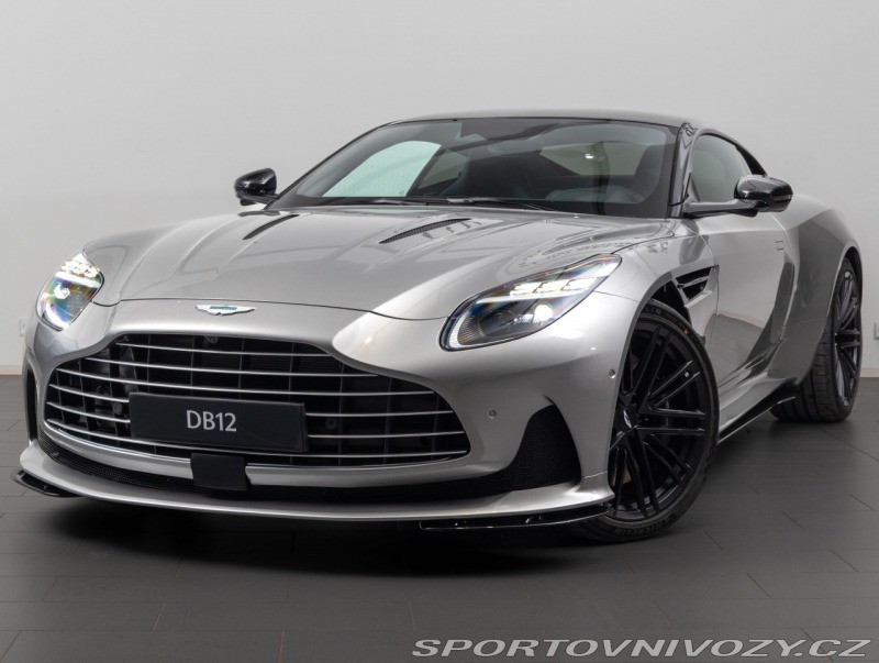 Aston Martin DB12 