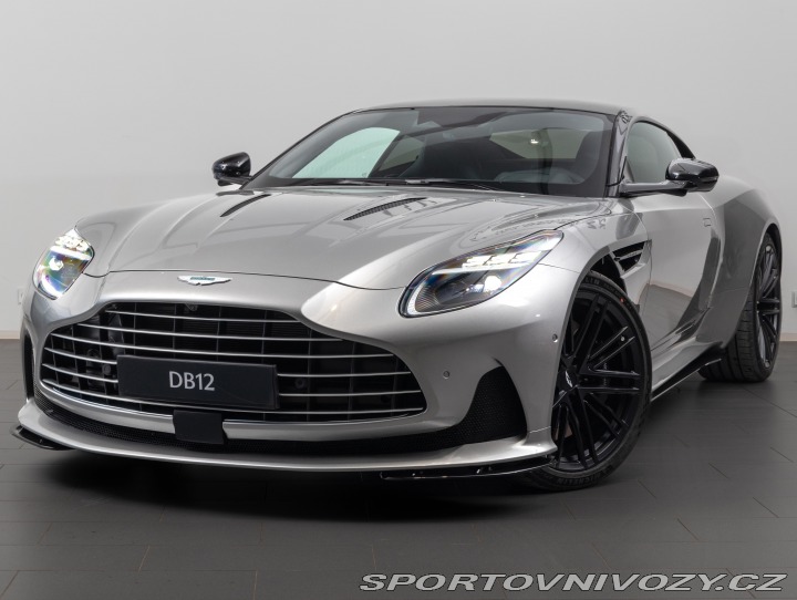 Aston Martin DB12  2025