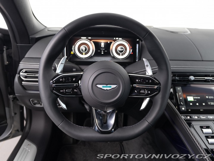 Aston Martin DB12  2025