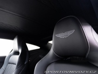 Aston Martin DB12  2025