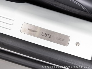 Aston Martin DB12  2025