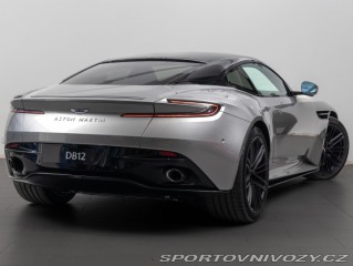 Aston Martin DB12  2025