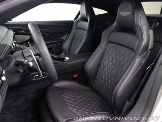 Aston Martin DB12  2025