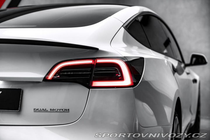 Tesla Model 3 Dual Motor Performance 2021