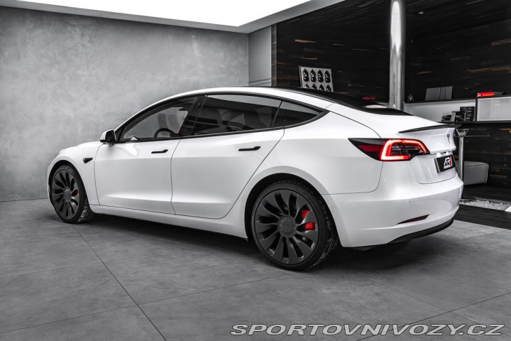 Tesla Model 3 Dual Motor Performance 2021