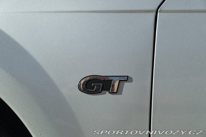 Ford Mustang GT V8 SRS 2002