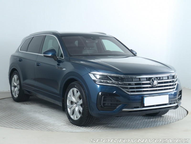 Volkswagen Ostatní modely Touareg R-Line 3.0 TDI