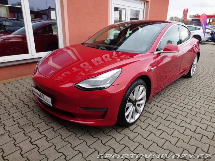 Tesla Model 3 Long Range D.M. Rezervace 2019