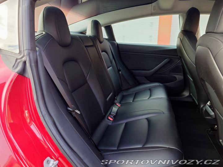 Tesla Model 3 Long Range D.M. Rezervace 2019
