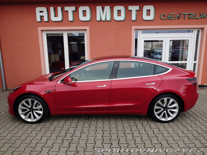 Tesla Model 3 Long Range D.M. Rezervace 2019