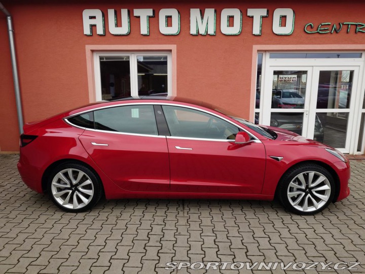 Tesla Model 3 Long Range D.M. Rezervace 2019