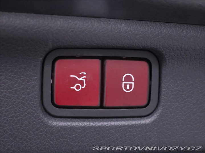 Mercedes-Benz C 2,0 4MATIC A9 190kW CZ DP 2022