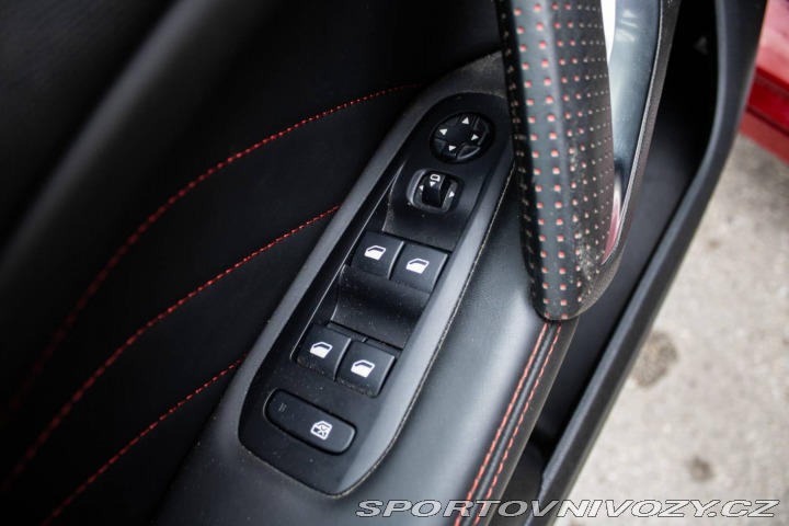 Peugeot 308 1.6 THP 270 S&S GTi 2016