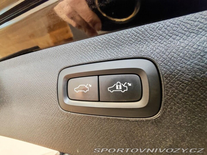 Volvo Ostatní modely XC90 T58-AUT, 4WD, 184 kW 2018