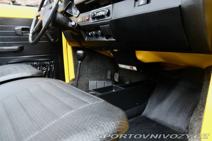 Volkswagen Beetle 1303 Convertible 1975