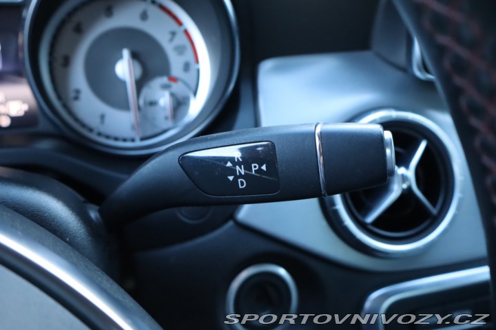 Mercedes-Benz CLA AMG Paket 180 2015