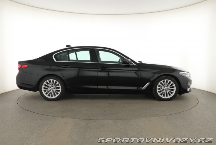 BMW 5 540i xDrive 2021