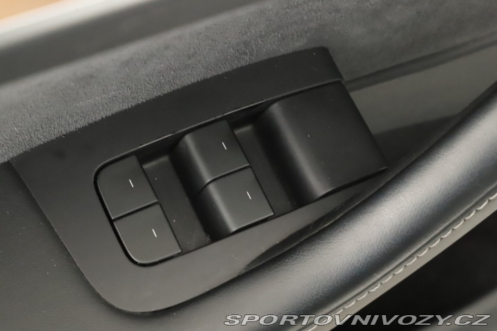 Tesla Model Y Long Range AWD 75kWh 2021