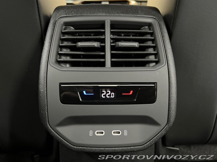 Cupra Leon 2.0TSI 228KW DSG 4WD, LED 2022