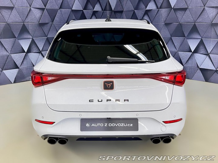 Cupra Leon 2.0TSI 228KW DSG 4WD, LED 2022