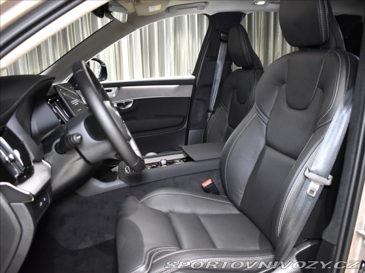 Volvo Ostatní modely XC90 2,0 T8  Ultra Dark 2025