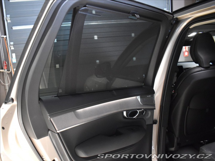 Volvo Ostatní modely XC90 2,0 T8  Ultra Dark 2025