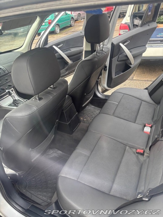 BMW X3 3,0   V6 D 1800