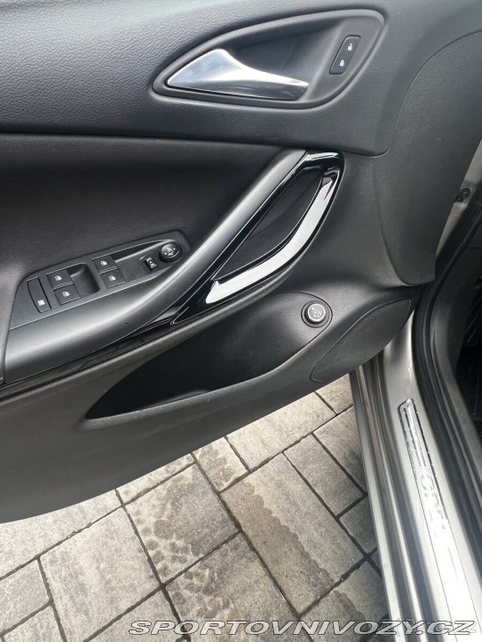Opel Astra Sports Tourer BiTurbo 118 2017