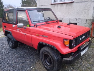 Toyota  Land Cruiser 2,5