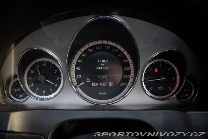 Mercedes-Benz E Kupé  220 CDI BlueEFFICIE 2012
