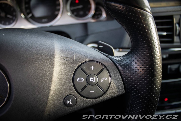 Mercedes-Benz E Kupé  220 CDI BlueEFFICIE 2012