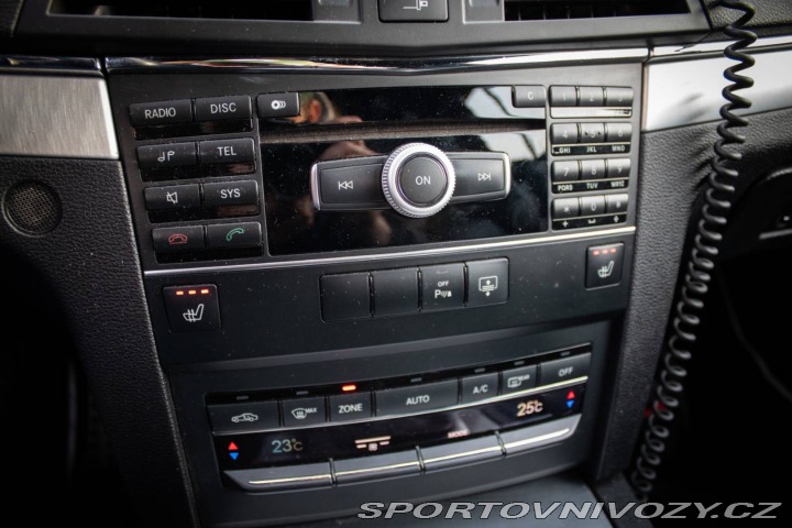 Mercedes-Benz E Kupé  220 CDI BlueEFFICIE 2012