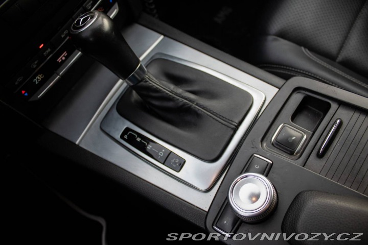 Mercedes-Benz E Kupé  220 CDI BlueEFFICIE 2012