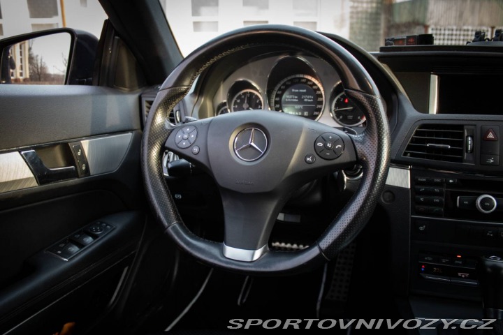 Mercedes-Benz E Kupé  220 CDI BlueEFFICIE 2012