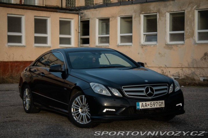 Mercedes-Benz E Kupé  220 CDI BlueEFFICIE 2012