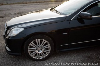 Mercedes-Benz E Kupé 220 CDI BlueEFFICIE 2012
