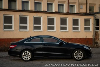 Mercedes-Benz E Kupé 220 CDI BlueEFFICIE 2012