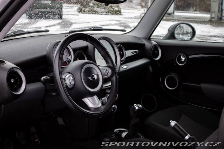 Mini Cooper 1.6 / AJ NA SPLÁTKY / P 2007