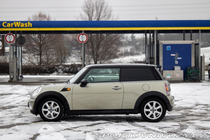 Mini Cooper 1.6 / AJ NA SPLÁTKY / P 2007