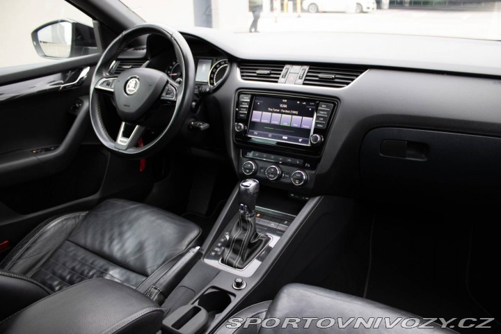 Škoda Octavia RS Combi  2.0 TDI DPF RS DSG 2013