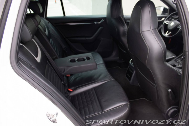 Škoda Octavia RS Combi  2.0 TDI DPF RS DSG 2013