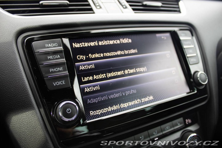 Škoda Octavia RS Combi  2.0 TDI DPF RS DSG 2013