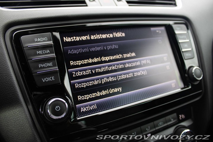 Škoda Octavia RS Combi  2.0 TDI DPF RS DSG 2013