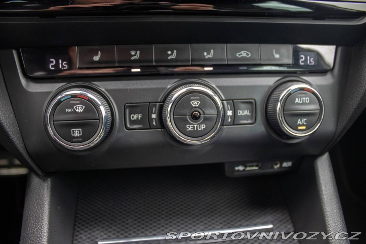 Škoda Octavia RS Combi  2.0 TDI DPF RS DSG 2013