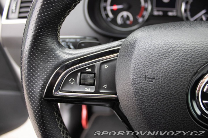 Škoda Octavia RS Combi  2.0 TDI DPF RS DSG 2013